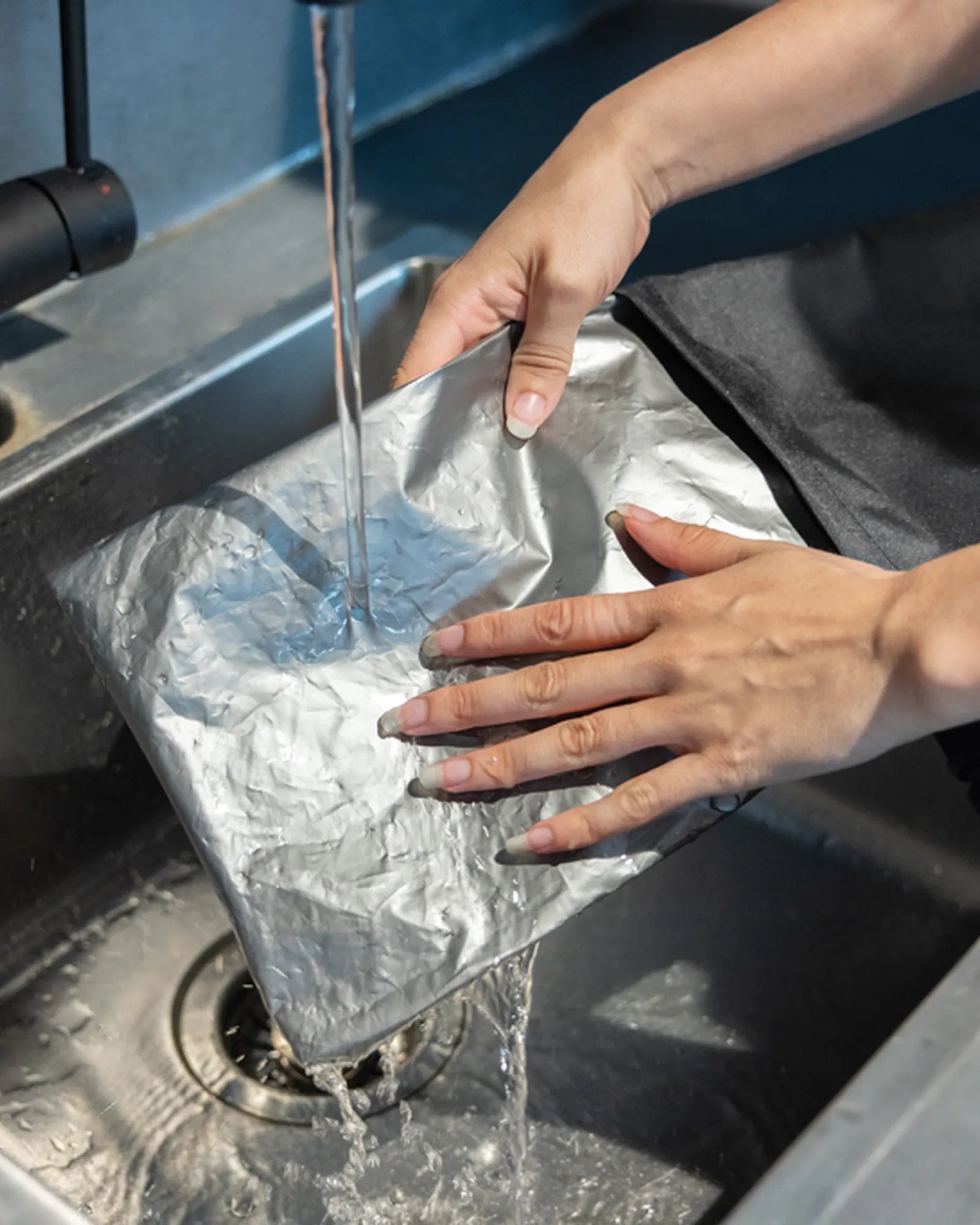 Sac isotherme rPET AWARE™ 30x20 cm à personnaliser - 5
