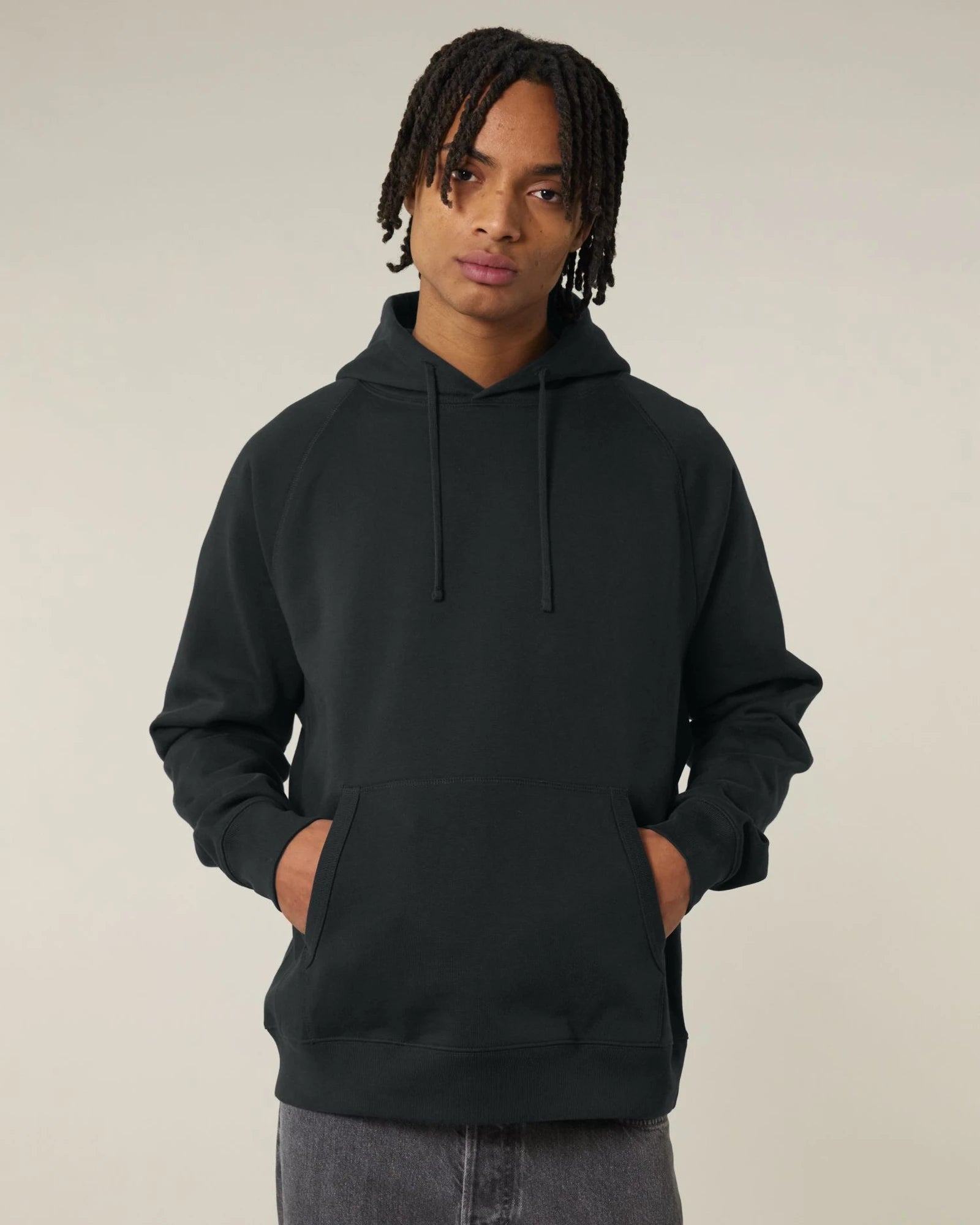 Sweat à capuche coton bio Stanley/Stella Striker à personnaliser - Black
