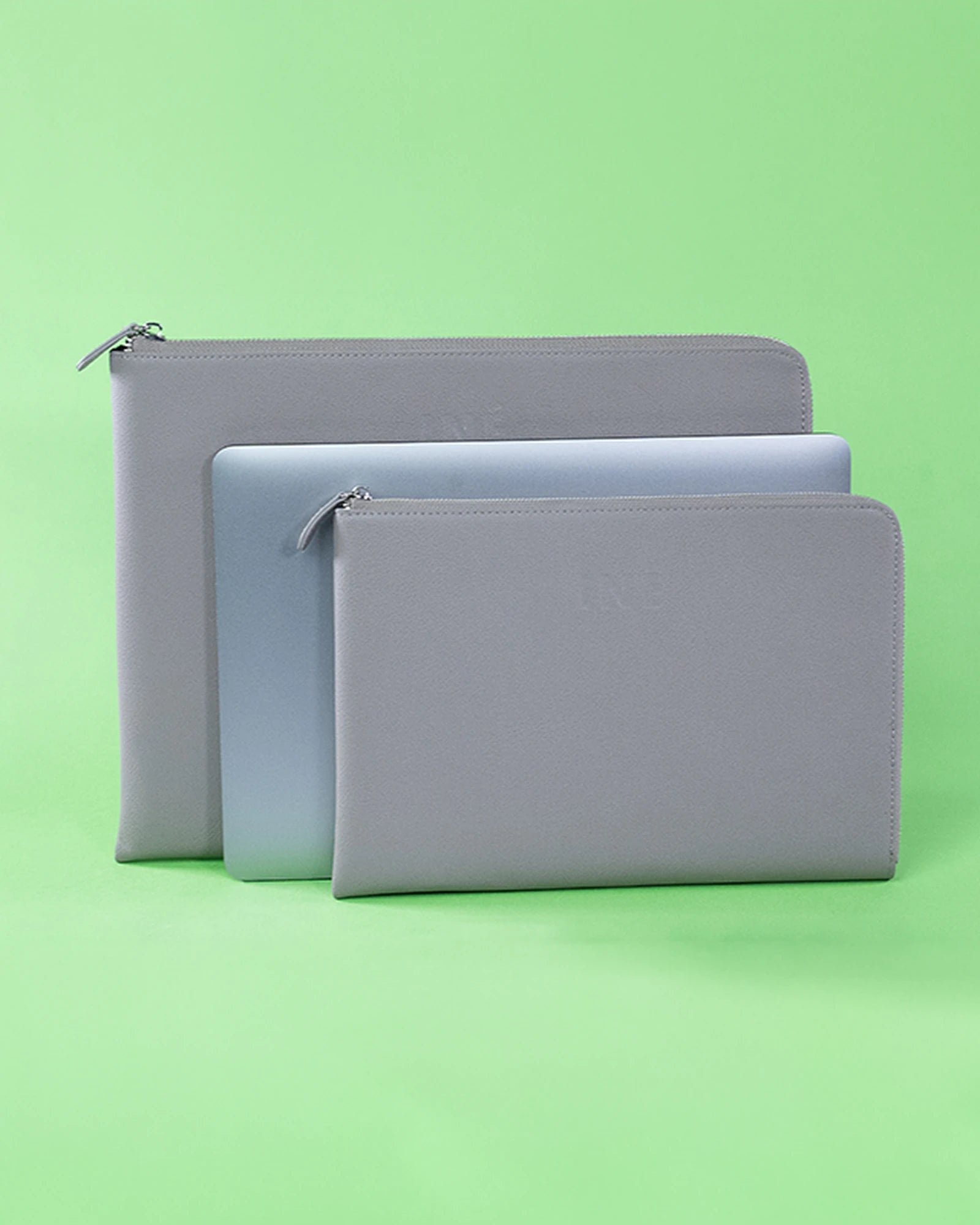 Pochette cuir recyclé INE 10/11" à personnaliser - 22