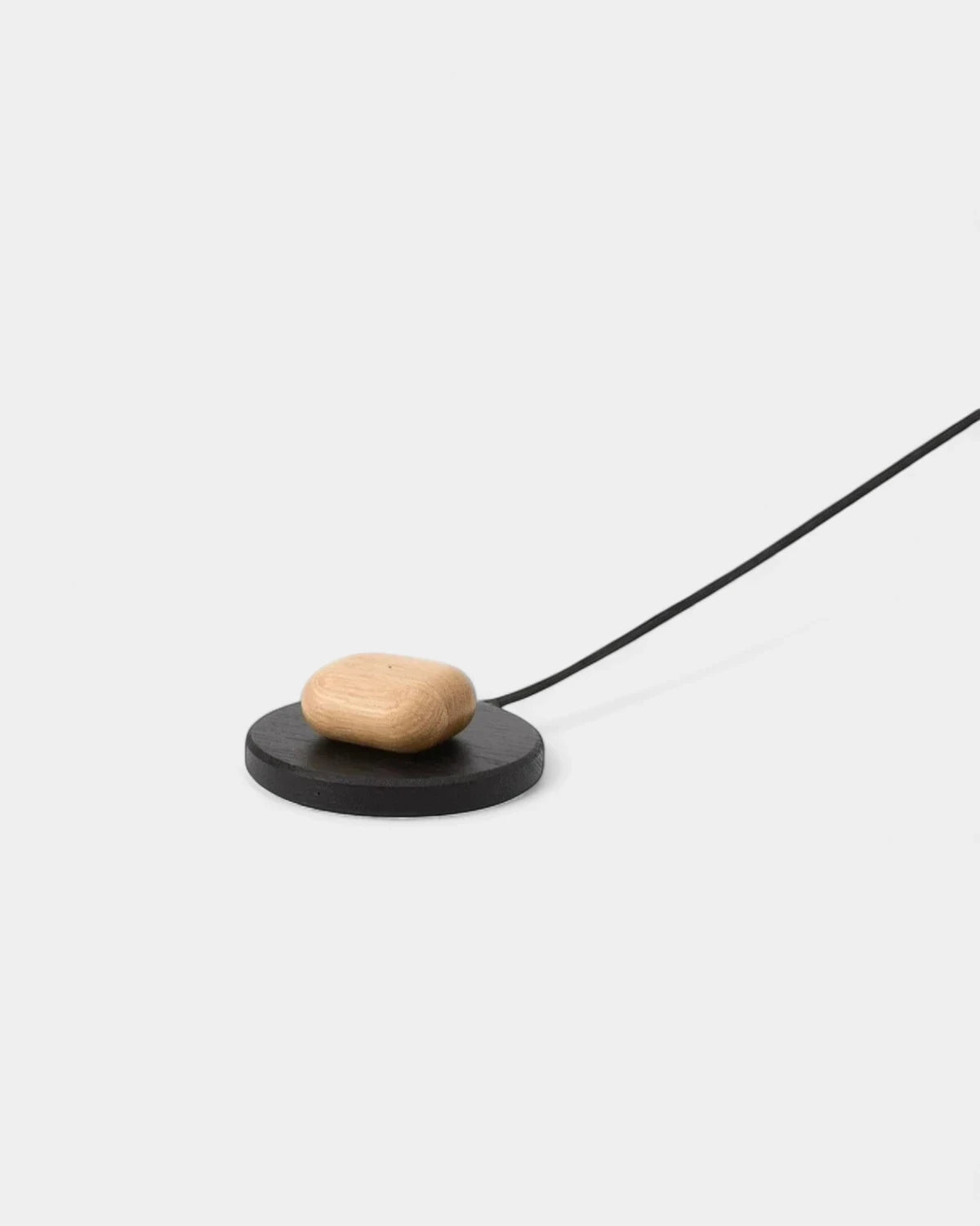 chargeur-a-induction-en-bois-personnalisable10