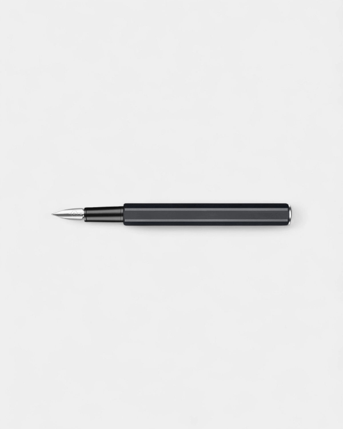 Stylo bille Caran d'Ache Plume à personnaliser - 17